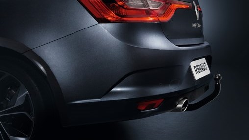 Tool-free removable Towbar